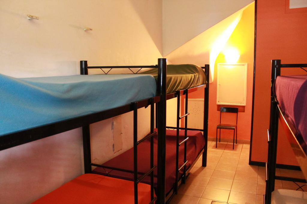 La Lechuza Hostel Rosario Exteriör bild