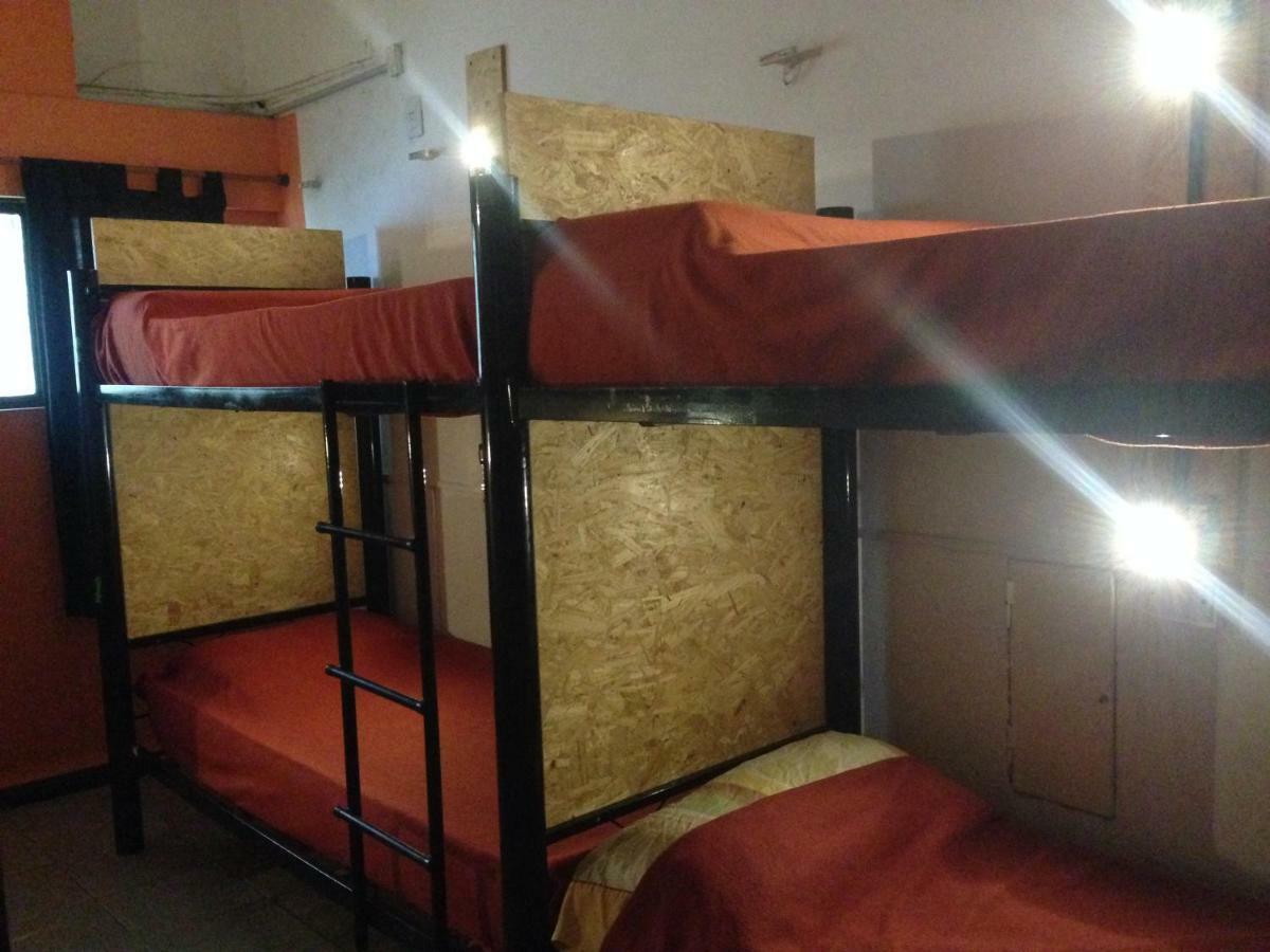La Lechuza Hostel Rosario Exteriör bild